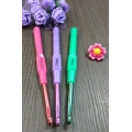 Крючок для вязания с пластиковой ручкой 5.0 мм(цена за 5шт)1шт-2.00