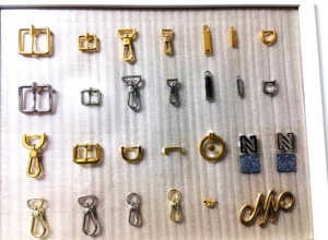 Фурнитура для сумок: как выбрать качественные аксессуары и фурнитуру